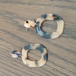 Leopard Animal Print Acrylic Dangle Drop Earrings 2 Inches